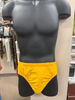 Men's High-Cut Briefs in Bright Yellow